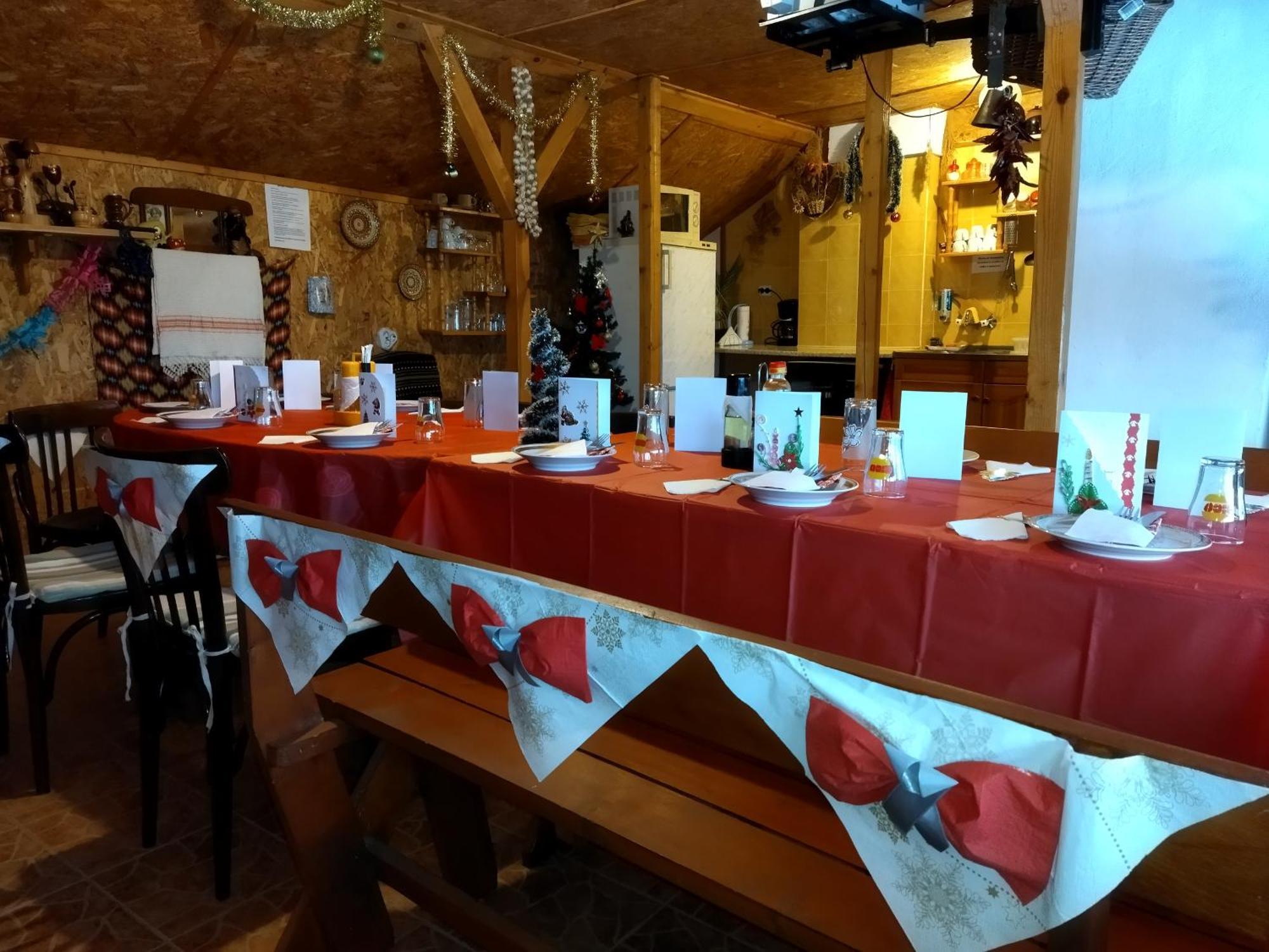 Къща Под Наем Petrova Hotel Cherven  Bagian luar foto